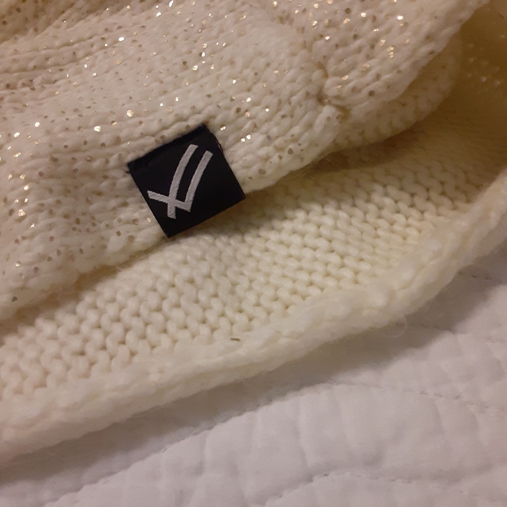 William Rast Short Infinity Scarf Cream OSFM - Picture 4 of 4